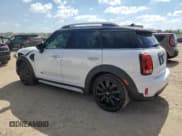 ✅ 2018 MINI Countryman Cooper • VIN: WMZYV5C38J3E03525 • Лот: 81868745. Опубликован ранее на Copart с пробегом 103 882 миль. Бесплатный доступ к архиву аукционных продаж из США и подробный отчёт об истории автомобиля на DreamBid. Изображение 2.