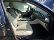 ✅ 2020 Genesis G70 3.3T • VIN: KMTG74LE3LU056764 • Lot: 71135775. Wystawiony na Copart z przebiegiem 83 960 mil. Bezpłatny archiwum sprzedaży aukcyjnych z USA i szczegółowy raport historii pojazdu na DreamBid. Zdjęcie 7.