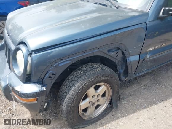 ✅ 2002 Jeep Liberty Limited • VIN: 1J4GL58KX2W339237 • Lot: 42284526. Listed on IAAI with 183,416 mi. Free auction sales archive from the USA and detailed vehicle history report at DreamBid. Image 6.