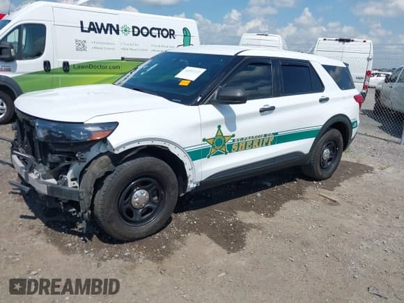 ✅ 2022 Ford Police Interceptor Utility • VIN: 1FM5K8AB5NGA49848 • Лот: 42580203. Опубликован ранее на IAAI с пробегом 58 993 миль. Бесплатный доступ к архиву аукционных продаж из США и подробный отчёт об истории автомобиля на DreamBid. Изображение 2.