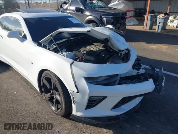 ✅ 2018 Chevrolet Camaro 2SS • VIN: 1G1FH1R72J0187891 • Лот: 43577328. Опубликован ранее на IAAI с пробегом Не указан. Бесплатный доступ к архиву аукционных продаж из США и подробный отчёт об истории автомобиля на DreamBid. Изображение 16.
