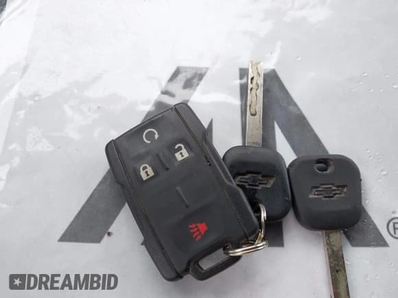 ✅ 2017 Chevrolet Silverado 1500 LT • VIN: 3GCUKREC7HG111459 • Лот: 43202454. Опубликован ранее на IAAI с пробегом 138 223 миль. Бесплатный доступ к архиву аукционных продаж из США и подробный отчёт об истории автомобиля на DreamBid. Изображение 11.