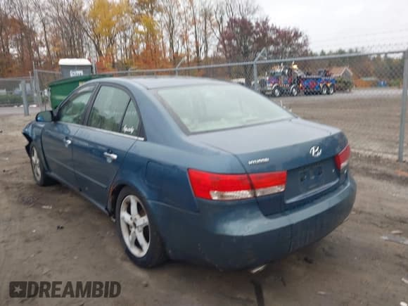 ✅ 2006 Hyundai Sonata GLS • VIN: 5NPEU46F56H026957 • Лот: 43574430. Опубликован ранее на IAAI с пробегом 355 440 миль. Бесплатный доступ к архиву аукционных продаж из США и подробный отчёт об истории автомобиля на DreamBid. Изображение 3.