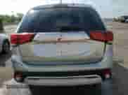 ✅ 2020 Mitsubishi Outlander SE • VIN: JA4AD3A37LZ021182 • Lot: 68021275. Wystawiony na Copart z przebiegiem 333 333 mil. Bezpłatny archiwum sprzedaży aukcyjnych z USA i szczegółowy raport historii pojazdu na DreamBid. Zdjęcie 6.