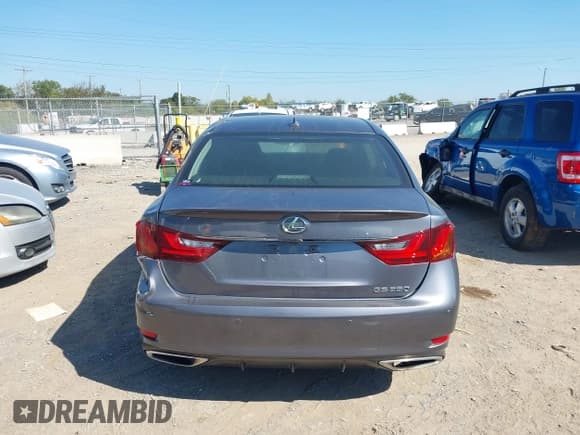 ✅ 2013 Lexus GS 350 • VIN: JTHBE1BL0D5014561 • Lot: 43356604. Wystawiony na IAAI z przebiegiem 44 416 mil. Bezpłatny archiwum sprzedaży aukcyjnych z USA i szczegółowy raport historii pojazdu na DreamBid. Zdjęcie 16.