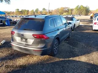 ✅ 2019 Volkswagen Tiguan SE • VIN: 3VV2B7AX7KM134237 • Lot: 43600005. Wystawiony na IAAI z przebiegiem 65 009 mil. Bezpłatny archiwum sprzedaży aukcyjnych z USA i szczegółowy raport historii pojazdu na DreamBid. Zdjęcie 4.