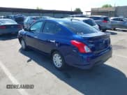 ✅ 2019 Nissan Versa S Plus • VIN: 3N1CN7AP7KL881243 • Lot: 42801930. Wystawiony na IAAI z przebiegiem 80 674 mil. Bezpłatny archiwum sprzedaży aukcyjnych z USA i szczegółowy raport historii pojazdu na DreamBid. Zdjęcie 3.