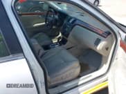 ✅ 2007 Cadillac DTS Luxury I • VIN: 1G6KD57YX7U178039 • Lot: 42584956. Wystawiony na IAAI z przebiegiem 193 975 mil. Bezpłatny archiwum sprzedaży aukcyjnych z USA i szczegółowy raport historii pojazdu na DreamBid. Zdjęcie 5.