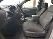 ✅ 2022 Chevrolet Traverse LT Cloth • VIN: 1GNEVMKW4NJ171794 • Lot: 51499765. Wystawiony na Copart z przebiegiem 396 683 mil. Bezpłatny archiwum sprzedaży aukcyjnych z USA i szczegółowy raport historii pojazdu na DreamBid. Zdjęcie 7.