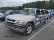 ✅ 2004 Chevrolet Suburban LT • VIN: 1GNFK16Z34J133116 • Lot: 43440424. Listed on IAAI with 321,865 mi. Free auction sales archive from the USA and detailed vehicle history report at DreamBid. Image 2.