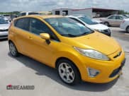 ✅ 2011 Ford Fiesta SES • VIN: 3FADP4FJ8BM233487 • Lot: 42655845. Wystawiony na IAAI z przebiegiem 106 272 mil. Bezpłatny archiwum sprzedaży aukcyjnych z USA i szczegółowy raport historii pojazdu na DreamBid. Zdjęcie 1.