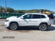 ✅ 2019 Jeep Cherokee Latitude Plus • VIN: 1C4PJMLBXKD122621 • Lot: 43424403. Listed on IAAI with 127,608 mi. Free auction sales archive from the USA and detailed vehicle history report at DreamBid. Image 14.