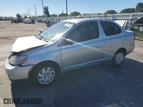 ✅ 2000 Toyota ECHO • VIN: JTDAT1230Y0081585 • Lot: 83421684. Wystawiony na Copart z przebiegiem Nie podano. Bezpłatny archiwum sprzedaży aukcyjnych z USA i szczegółowy raport historii pojazdu na DreamBid. Zdjęcie 1.