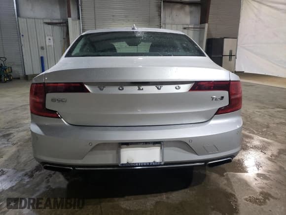 ✅ 2018 Volvo S90 Momentum • VIN: LVY992MK8JP039196 • Лот: 58869985. Опубликован ранее на Copart с пробегом 45 288 миль. Бесплатный доступ к архиву аукционных продаж из США и подробный отчёт об истории автомобиля на DreamBid. Изображение 6.