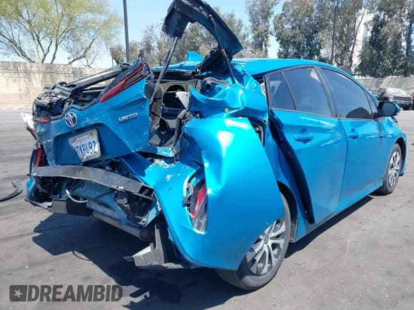 ✅ 2021 Toyota Prius LE • VIN: JTDKAMFP7M3169633 • Lot: 41986170. Wystawiony na IAAI z przebiegiem 55 925 mil. Bezpłatny archiwum sprzedaży aukcyjnych z USA i szczegółowy raport historii pojazdu na DreamBid. Zdjęcie 4.