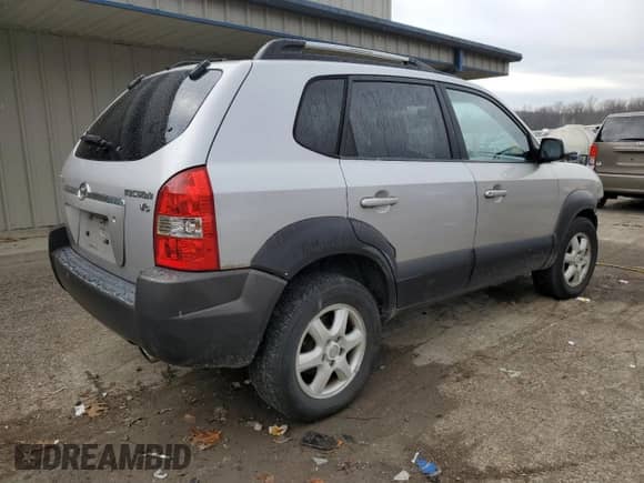 2005 Hyundai Tucson GLS с VIN KM8JN72D95U182145, выставлен на аукционе Copart как лот 81544994 с пробегом 157 930 миль миль и Списание • Salvage title. История ставок и продаж доступна на DreamBid. Изображение 3.