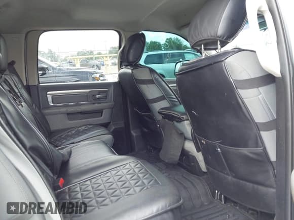 ✅ 2018 Ram 1500 Big Horn • VIN: 1C6RR7LT6JS331464 • Lot: 42357063. Wystawiony na IAAI z przebiegiem 206 907 mil. Bezpłatny archiwum sprzedaży aukcyjnych z USA i szczegółowy raport historii pojazdu na DreamBid. Zdjęcie 8.