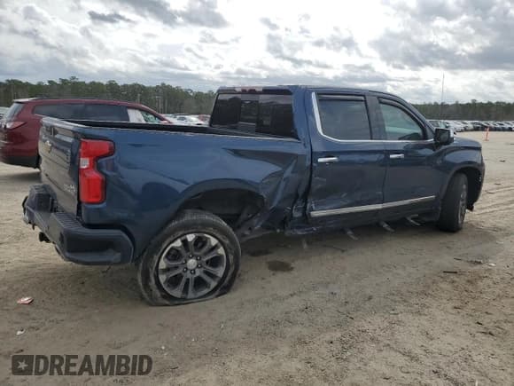 ✅ 2022 Chevrolet Silverado 1500 High Country • VIN: 3GCPAFED2NG526157 • Лот: 47562835. Опубликован ранее на Copart с пробегом 38 004 миль. Бесплатный доступ к архиву аукционных продаж из США и подробный отчёт об истории автомобиля на DreamBid. Изображение 3.