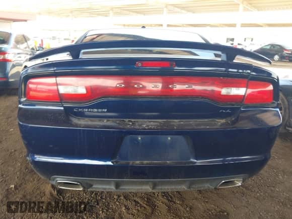 ✅ 2014 Dodge Charger RT • VIN: 2C3CDXCTXEH114725 • Lot: 43088432. Wystawiony na IAAI z przebiegiem Nie podano. Bezpłatny archiwum sprzedaży aukcyjnych z USA i szczegółowy raport historii pojazdu na DreamBid. Zdjęcie 15.