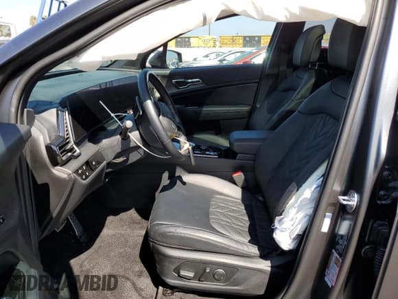 ✅ 2025 Kia Sportage X-Line Prestige • VIN: KNDPZDDH0S7183471 • Lot: 84290605. Listed on Copart with 9,060 mi. Free auction sales archive from the USA and detailed vehicle history report at DreamBid. Image 7.