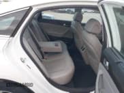 ✅ 2015 Hyundai Sonata Sport • VIN: 5NPE34AF4FH048992 • Лот: 43570681. Опубликован ранее на IAAI с пробегом 37 271 миль. Бесплатный доступ к архиву аукционных продаж из США и подробный отчёт об истории автомобиля на DreamBid. Изображение 8.