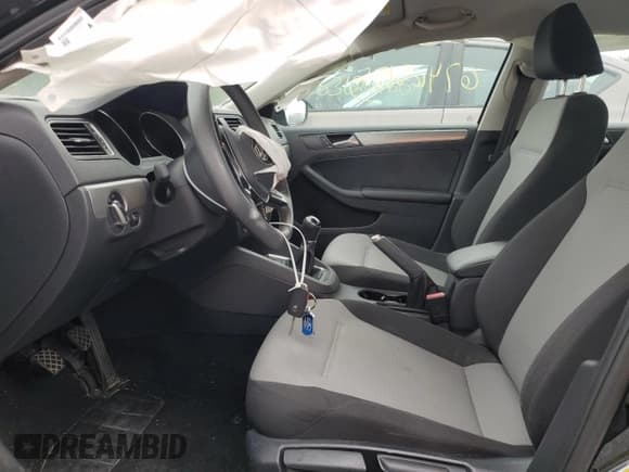 ✅ 2017 Volkswagen Jetta S • VIN: 3VW167AJ2HM259890 • Lot: 67468185. Listed on Copart with 102,923 mi. Free auction sales archive from the USA and detailed vehicle history report at DreamBid. Image 7.