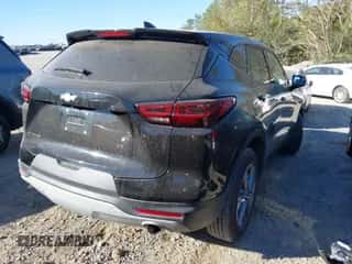 2025 Chevrolet Blazer LT z VIN 3GNKBCR44SS197140, wystawiony jako IAAI lot #43486609 z przebiegiem 12 009 mil mil oraz . Historia ofert i sprzedaży dostępna na DreamBid. Obrazek 4.