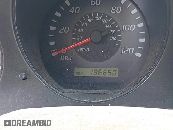 ✅ 2002 Nissan Frontier XE • VIN: 1N6DD26SX2C336246 • Lot: 42707172. Wystawiony na IAAI z przebiegiem 196 650 mil. Bezpłatny archiwum sprzedaży aukcyjnych z USA i szczegółowy raport historii pojazdu na DreamBid. Zdjęcie 7.