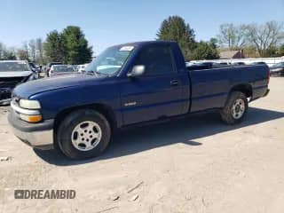 2002 Chevrolet Silverado 1500 z VIN 1GCEC14W92Z269064, wystawiony jako Copart lot #52359385 z przebiegiem Nie podano mil oraz Czysty tytuł • Clean title. Historia ofert i sprzedaży dostępna na DreamBid. Obrazek 1.
