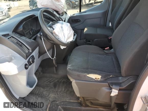 ✅ 2019 Ford Transit • VIN: 1FTYR1ZM8KKA89280 • Lot: 65832155. Wystawiony na Copart z przebiegiem 144 530 mil. Bezpłatny archiwum sprzedaży aukcyjnych z USA i szczegółowy raport historii pojazdu na DreamBid. Zdjęcie 7.