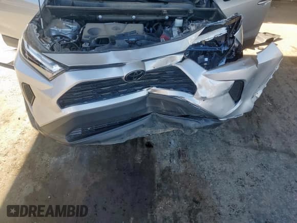 ✅ 2023 Toyota RAV4 LE • VIN: 2T3H1RFV4PC235208 • Lot: 81953785. Wystawiony na Copart z przebiegiem 24 644 mil. Bezpłatny archiwum sprzedaży aukcyjnych z USA i szczegółowy raport historii pojazdu na DreamBid. Zdjęcie 12.