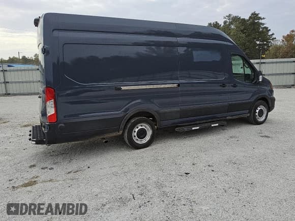 ✅ 2020 Ford Transit Cargo • VIN: 1FTBR3X84LKA87552 • Lot: 78698114. Wystawiony na Copart z przebiegiem 68 677 mil. Bezpłatny archiwum sprzedaży aukcyjnych z USA i szczegółowy raport historii pojazdu na DreamBid. Zdjęcie 3.