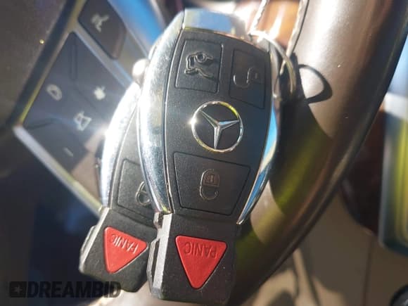 ✅ 2015 Mercedes-Benz GL 550 • VIN: 4JGDF7DE7FA442089 • Lot: 43848748. Listed on IAAI with 127,125 mi. Free auction sales archive from the USA and detailed vehicle history report at DreamBid. Image 11.