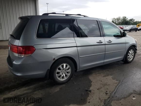 ✅ 2008 Honda Odyssey EX • VIN: 5FNRL38488B016628 • Лот: 81612555. Опубликован ранее на Copart с пробегом 198 890 миль. Бесплатный доступ к архиву аукционных продаж из США и подробный отчёт об истории автомобиля на DreamBid. Изображение 3.