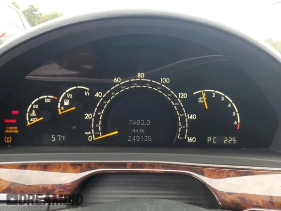 ✅ 2004 Mercedes-Benz S 500 • VIN: WDBNG84J64A431069 • Lot: 74552504. Listed on Copart with 249,135 mi. Free auction sales archive from the USA and detailed vehicle history report at DreamBid. Image 9.