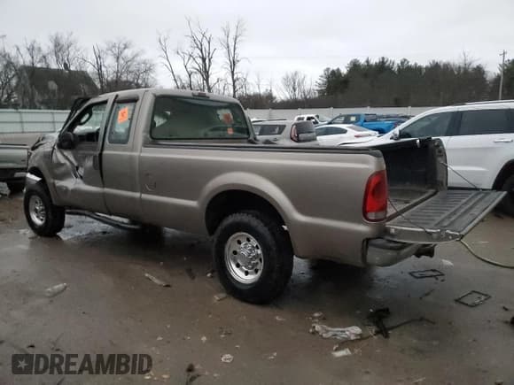✅ 2004 Ford F-250 XL • VIN: 3FTNX20L24MA09468 • Lot: 82153354. Wystawiony na Copart z przebiegiem 132 085 mil. Bezpłatny archiwum sprzedaży aukcyjnych z USA i szczegółowy raport historii pojazdu na DreamBid. Zdjęcie 2.