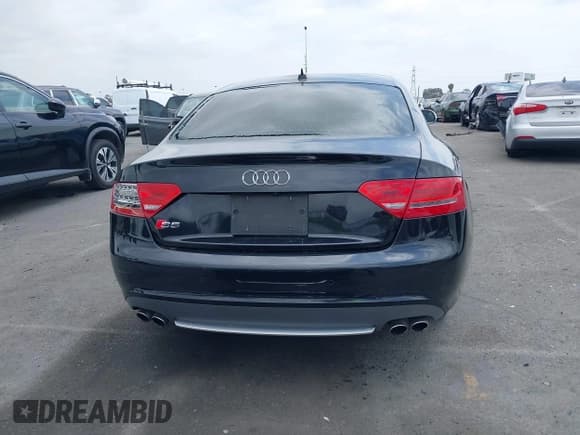 ✅ 2012 Audi S5 Premium Plus • VIN: WAUCVAFR9CA043502 • Lot: 42065059. Wystawiony na IAAI z przebiegiem Nie podano. Bezpłatny archiwum sprzedaży aukcyjnych z USA i szczegółowy raport historii pojazdu na DreamBid. Zdjęcie 16.