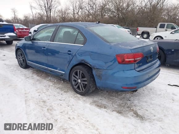 ✅ 2018 Volkswagen Jetta SEL • VIN: 3VWL17AJ6JM209328 • Lot: 41281285. Listed on IAAI with 103,428 mi. Free auction sales archive from the USA and detailed vehicle history report at DreamBid. Image 3.