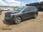 ✅ 2020 GMC Terrain SLT • VIN: 3GKALVEV0LL192836 • Лот: 57177325. Опубликован ранее на Copart с пробегом 59 695 миль. Бесплатный доступ к архиву аукционных продаж из США и подробный отчёт об истории автомобиля на DreamBid. Изображение 1.