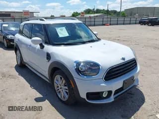 ✅ 2020 MINI Countryman Cooper • VIN: WMZYW3C00L3L02096 • Lot: 42249277. Wystawiony na IAAI z przebiegiem 81 673 mil. Bezpłatny archiwum sprzedaży aukcyjnych z USA i szczegółowy raport historii pojazdu na DreamBid. Zdjęcie 1.