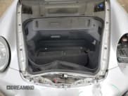 ✅ 2006 Porsche 911 Carrera S • VIN: WP0CB29976S769385 • Lot: 56144885. Wystawiony na Copart z przebiegiem 74 890 mil. Bezpłatny archiwum sprzedaży aukcyjnych z USA i szczegółowy raport historii pojazdu na DreamBid. Zdjęcie 11.