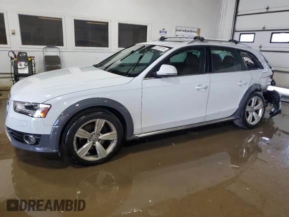 ✅ 2013 Audi allroad A4 Prestige • VIN: WA1VFAFLXDA154690 • Лот: 61229715. Опубликован ранее на Copart с пробегом 167 154 миль. Бесплатный доступ к архиву аукционных продаж из США и подробный отчёт об истории автомобиля на DreamBid. Изображение 1.