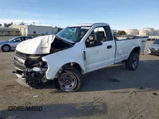 ✅ 2017 Ford F-350 XL • VIN: 1FTRF3B67HEE64927 • Lot: 46068765. Listed on Copart with 174,296 mi. Free auction sales archive from the USA and detailed vehicle history report at DreamBid. Image 1.