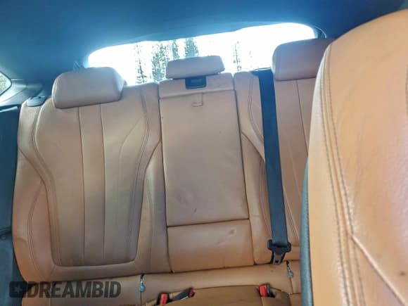 ✅ 2018 BMW X6 xDrive35i • VIN: 5UXKU2C55J0X51627 • Lot: 94940395. Wystawiony na Copart z przebiegiem 130 923 mil. Bezpłatny archiwum sprzedaży aukcyjnych z USA i szczegółowy raport historii pojazdu na DreamBid. Zdjęcie 10.