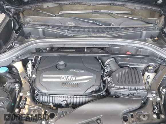 ✅ 2022 BMW X1 xDrive28i • VIN: WBXJG9C09N5U69567 • Lot: 42273644. Listed on IAAI with 36,944 mi. Free auction sales archive from the USA and detailed vehicle history report at DreamBid. Image 10.