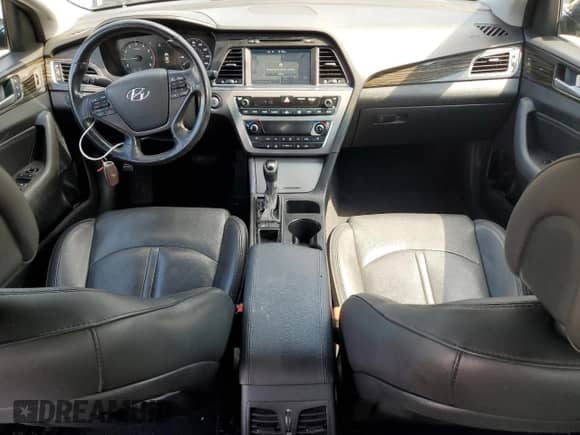 ✅ 2016 Hyundai Sonata Sport • VIN: 5NPE34AF2GH285191 • Лот: 64955925. Опубликован ранее на Copart с пробегом 135 141 миль. Бесплатный доступ к архиву аукционных продаж из США и подробный отчёт об истории автомобиля на DreamBid. Изображение 8.