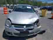 2004 Dodge Neon SXT z VIN 1B3ES56C44D580657, wystawiony jako IAAI lot #42137299 z przebiegiem 138 918 mil mil oraz . Historia ofert i sprzedaży dostępna na DreamBid. Obrazek 12.