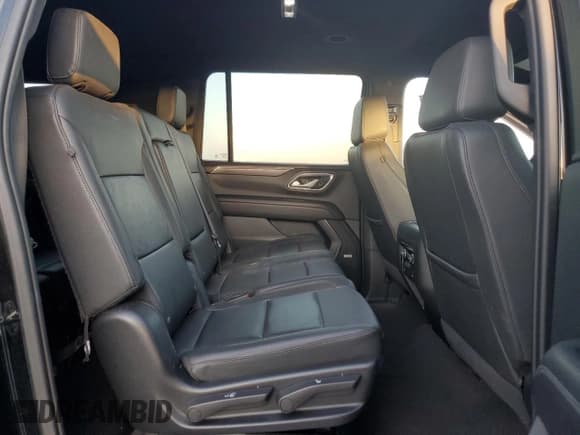 ✅ 2023 Chevrolet Suburban LT • VIN: 1GNSCCKDXPR237870 • Лот: 67258015. Опубликован ранее на Copart с пробегом 70 455 миль. Бесплатный доступ к архиву аукционных продаж из США и подробный отчёт об истории автомобиля на DreamBid. Изображение 11.
