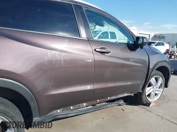 ✅ 2019 Honda HR-V EX • VIN: 3CZRU5H53KM714580 • Lot: 43404771. Wystawiony na IAAI z przebiegiem 83 304 mil. Bezpłatny archiwum sprzedaży aukcyjnych z USA i szczegółowy raport historii pojazdu na DreamBid. Zdjęcie 18.