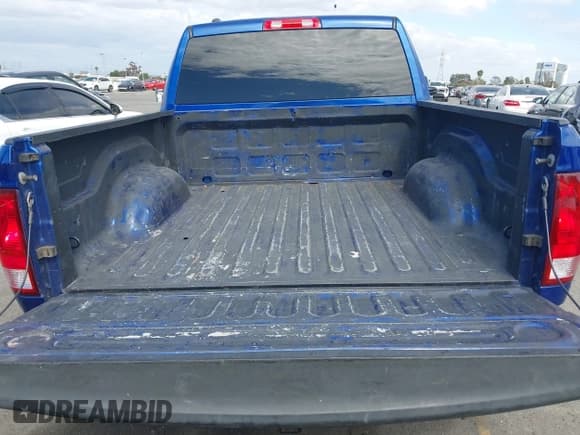 ✅ 2015 Ram 1500 Express • VIN: 1C6RR6KG0FS762887 • Lot: 42047359. Listed on IAAI with 146,963 mi. Free auction sales archive from the USA and detailed vehicle history report at DreamBid. Image 18.